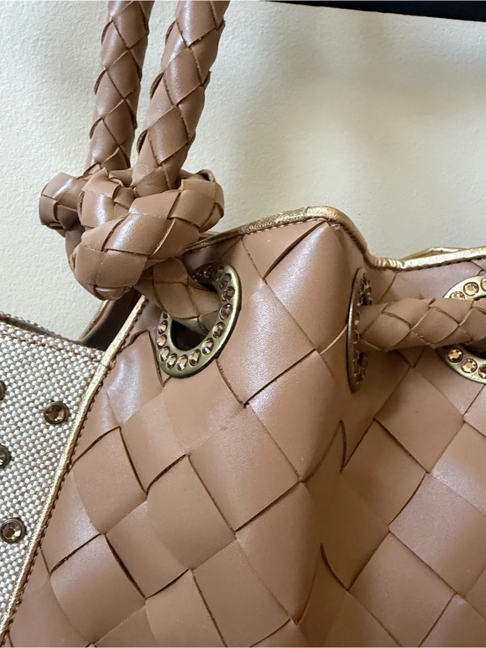 Amazing Tan Leather Shoulder Bag w/ Crystal Accents